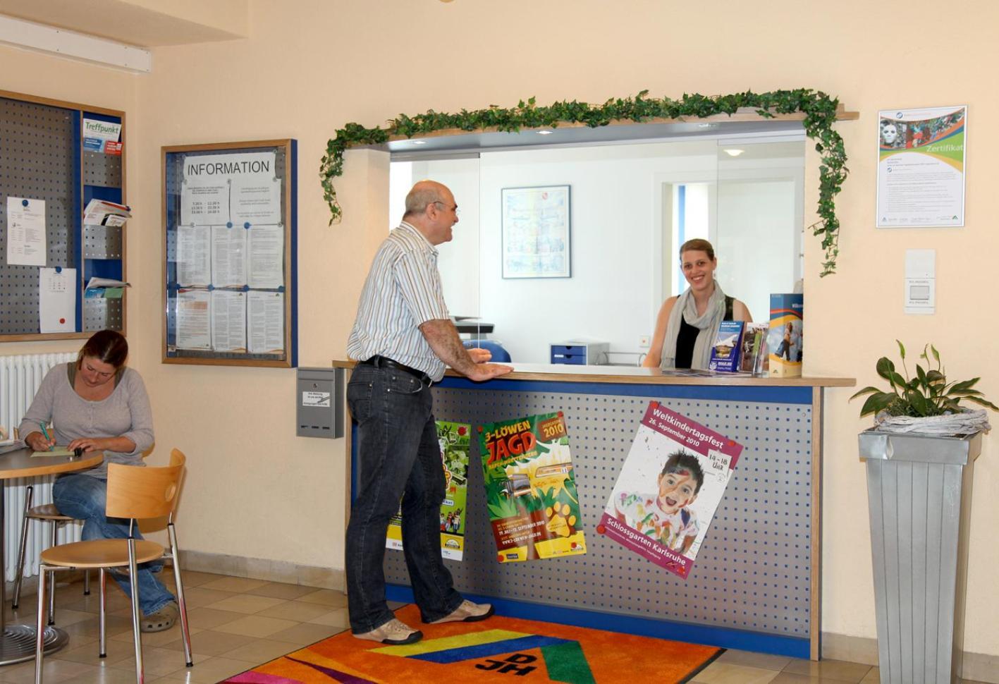 Hostel Jugendherberge Karlsruhe *